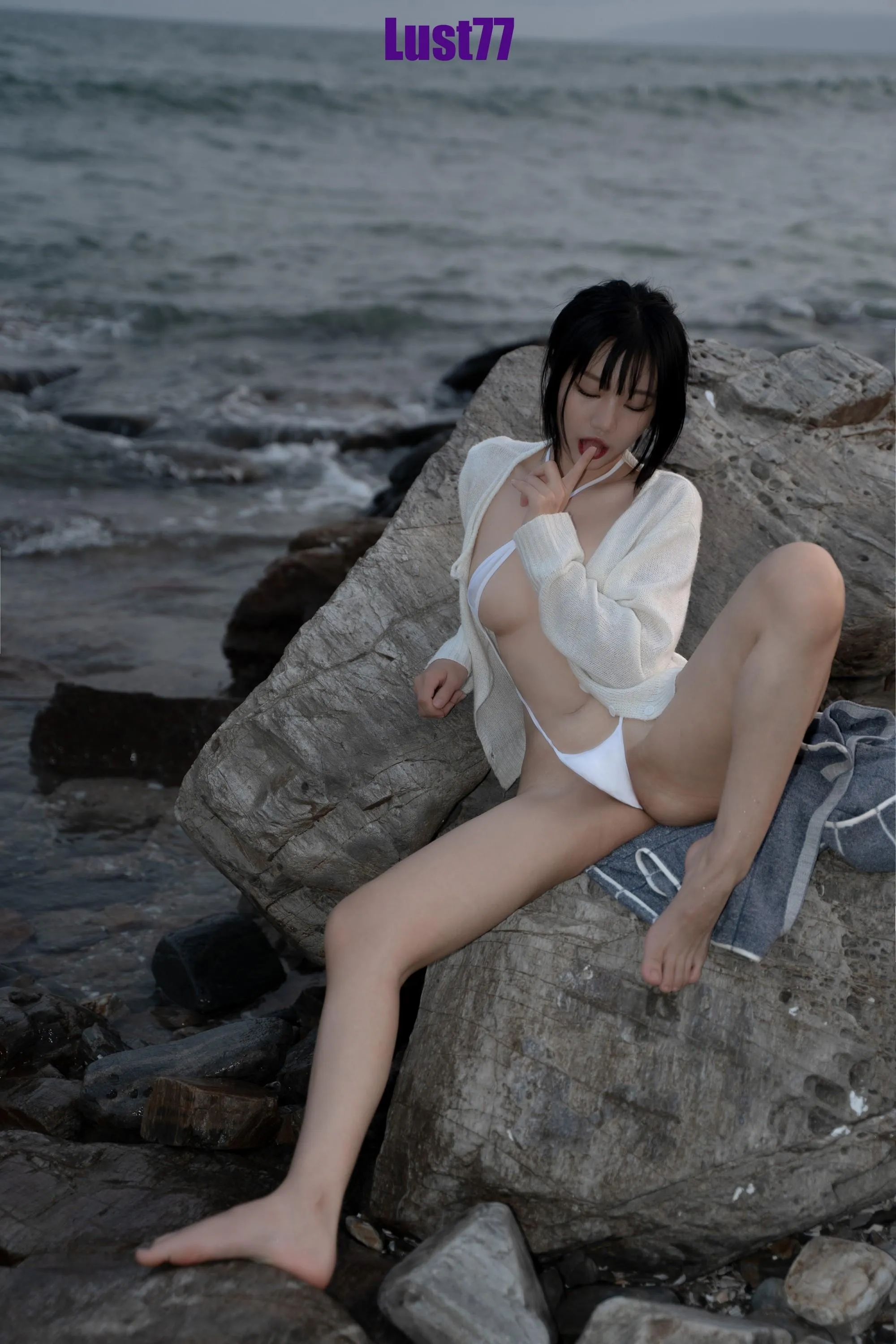 柒柒要乖额 – NO.034 礁石海岸 [52P]插图2